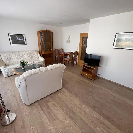 Haus Usedom Ferienwohnungen Mit Fruehstuecks-Restaurant 4*