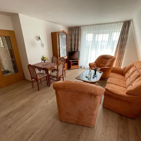Hotel Haus Usedom Ferienwohnungen Mit Fruehstuecks-Restaurant