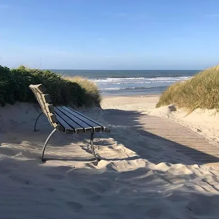 Haus Usedom Ferienwohnungen Mit Fruehstuecks-Restaurant Hotel 4*
