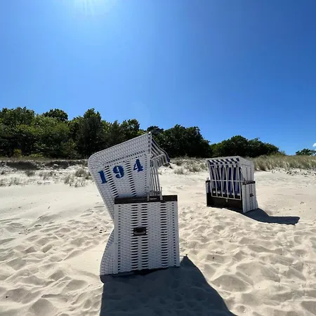 Haus Usedom Ferienwohnungen Mit Fruehstuecks-Restaurant Hotel