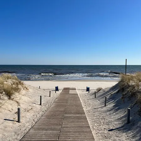Haus Usedom Ferienwohnungen Mit Fruehstuecks-Restaurant 4*