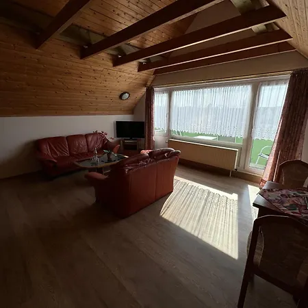 Haus Usedom Ferienwohnungen Mit Fruehstuecks-Restaurant 4*