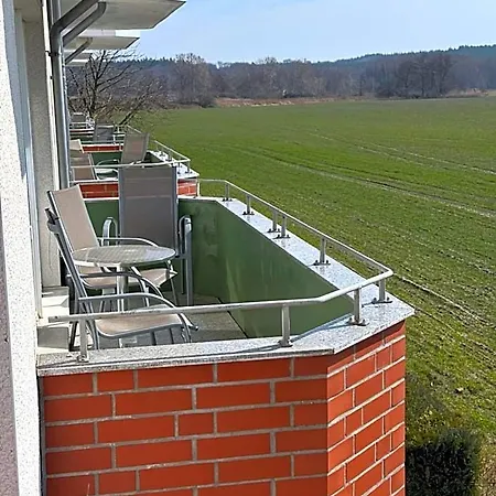 Haus Usedom Ferienwohnanlage Mit Fruehstuecks-restaurant Gegenueber Im Seeschloesschen Kolpinsee